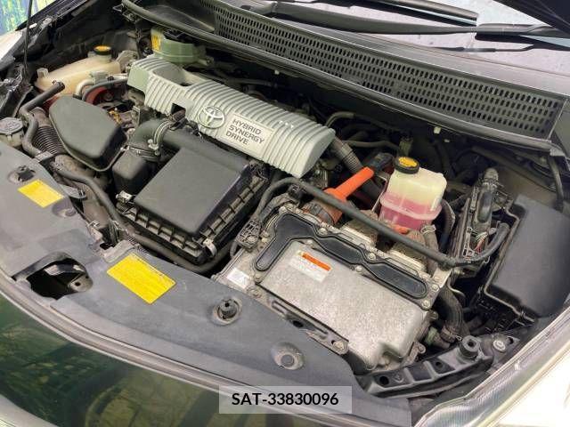 Toyota PRIUS ALPHA 2012-01 366766-18