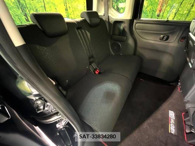 Honda N BOX CUSTOM 2017-01 335626-9