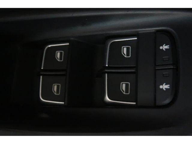 Audi A6 2012-10 9323-13