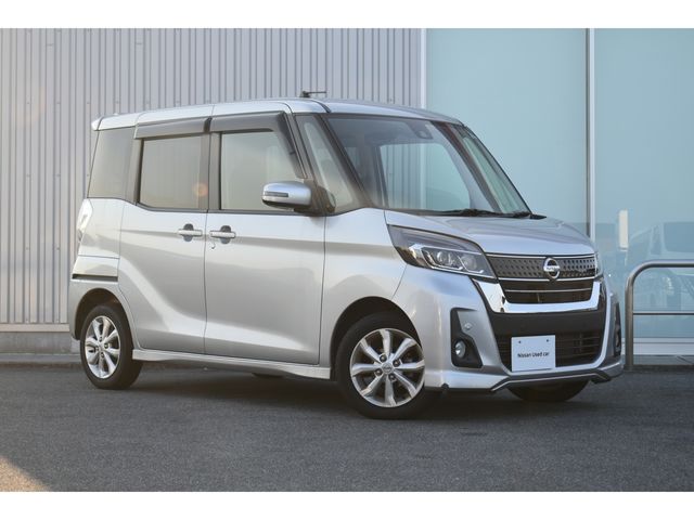 Nissan DAYZ ROOX 2018-08 15078-21