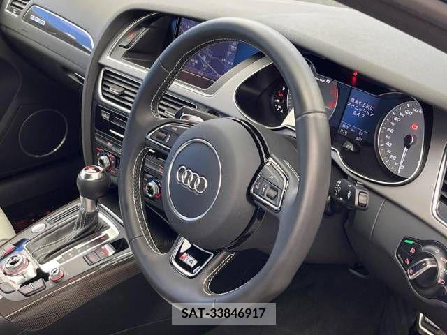 Audi S4 2012-09 241383-9
