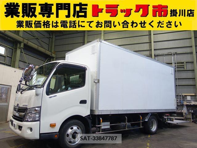 Hino DUTRO 2018-03 200688-0