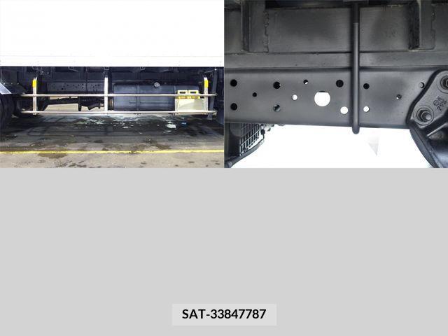Hino DUTRO 2018-03 200688-13