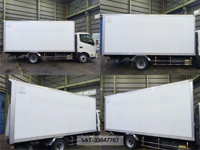 Hino DUTRO 2018-03 200688-5