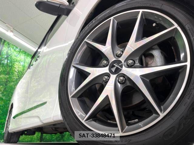 Toyota ESQUIRE 2017-09 268501-14