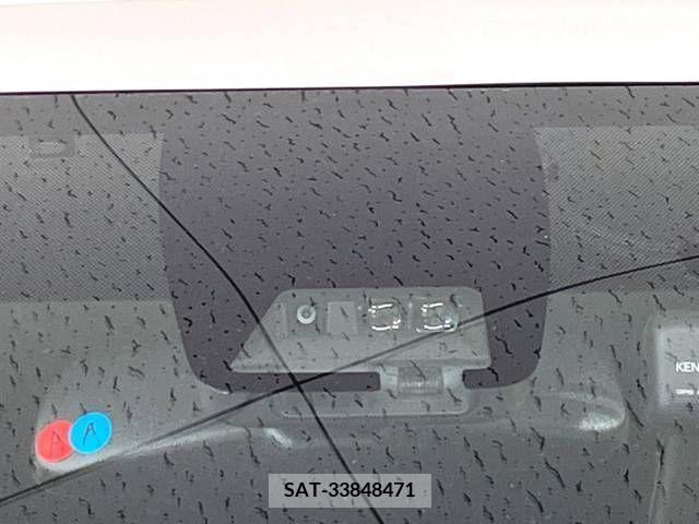 Toyota ESQUIRE 2017-09 268501-3