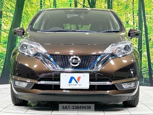 Nissan NOTE 2018-08 337047-14