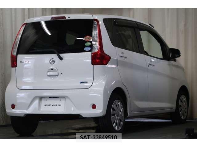 Nissan DAYZ 2013-12 358872-1