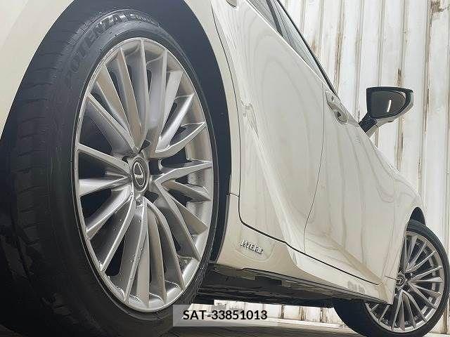 Lexus IS 2020-11 297913-18