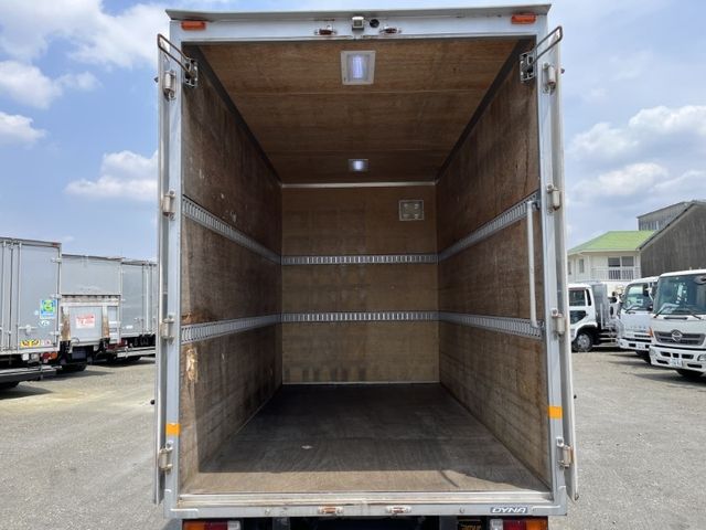 Toyota DYNA TRUCK 2013-02 3699-6