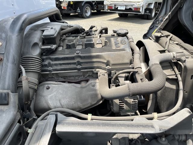 Toyota DYNA TRUCK 2013-02 3699-22