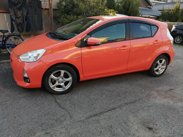 Toyota AQUA 2012-04 3078-1