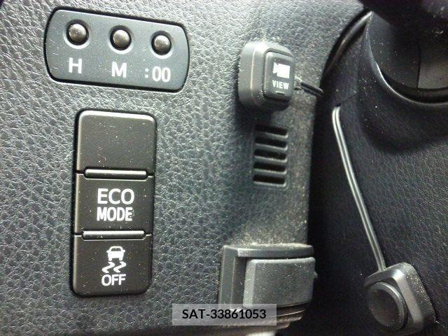 Toyota ESQUIRE 2016-05 268583-13