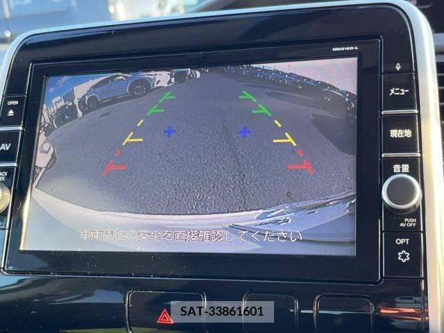 Nissan SERENA 2017-04 255471-3