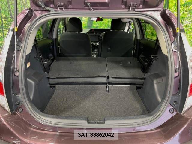 Toyota AQUA 2016-09 233171-10