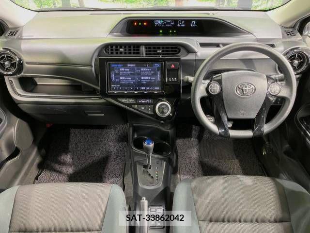 Toyota AQUA 2016-09 233171-1