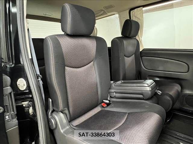 Nissan SERENA 2011-06 284276-5