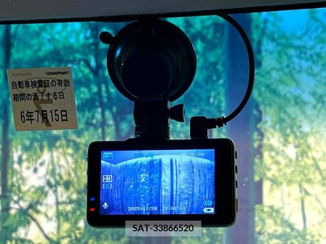 Honda N BOX 2017-02 251027-6
