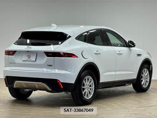 Jaguar E-PACE 2018-09 315780-15