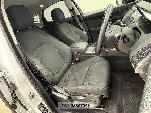 Jaguar E-PACE 2018-09 315780-4