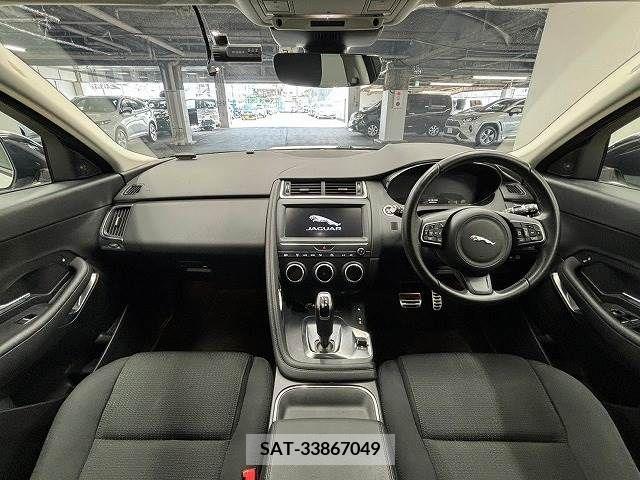 Jaguar E-PACE 2018-09 315780-1