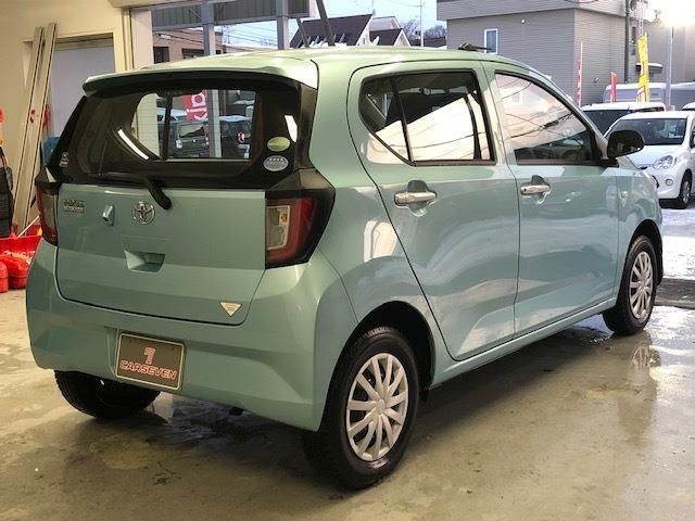 Nissan NOTE 2014-03 589-2