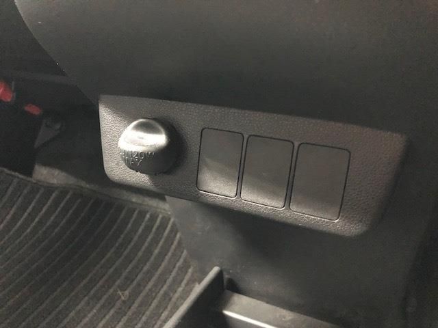 Nissan NOTE 2014-03 589-19