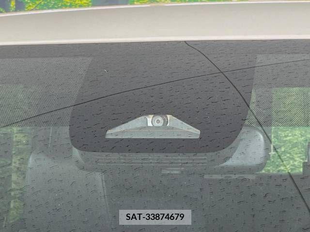 Toyota VOXY 2023-09 337728-2