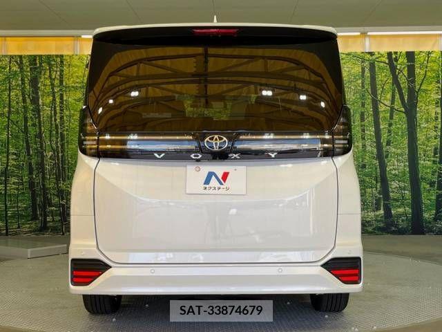 Toyota VOXY 2023-09 337728-16