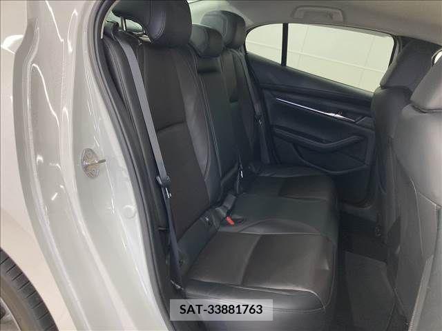 Mazda MAZDA3 2019-08 212580-12