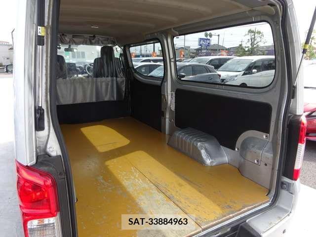 Nissan NV350 Caravan 2019-01 280693-10
