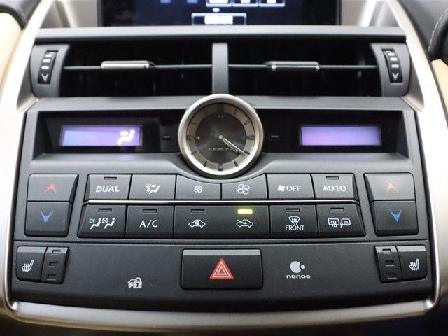 Lexus NX 2016-06 189697-15