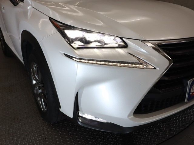 Lexus NX 2016-06 189697-19