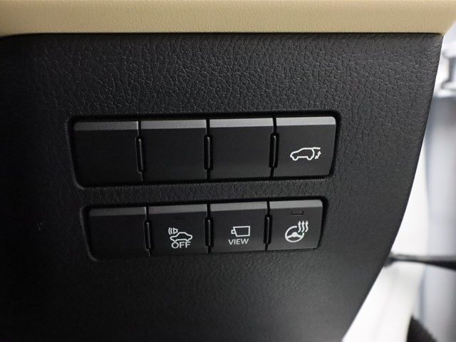 Lexus NX 2016-06 189697-11