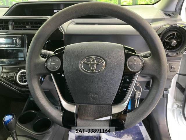 Toyota AQUA 2019-07 356306-13