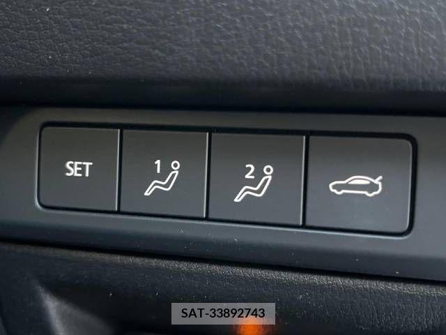 Mazda MAZDA3 2022-02 208974-7