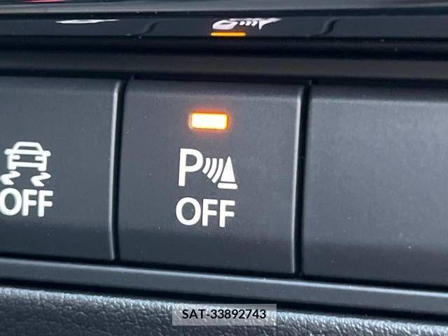 Mazda MAZDA3 2022-02 208974-6