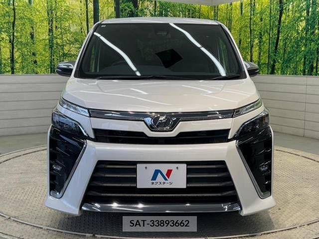 Toyota VOXY 2018-07 321574-14