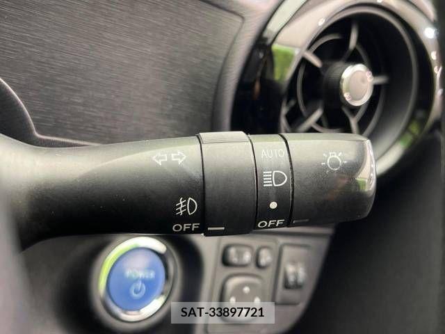 Toyota AQUA 2015-09 314245-6