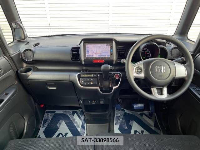 Honda N BOX 2017-02 306693-1