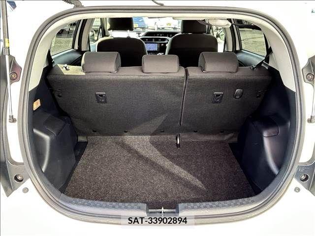 Toyota AQUA 2018-04 260665-7