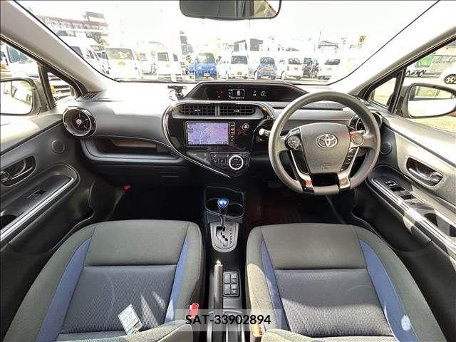 Toyota AQUA 2018-04 260665-2