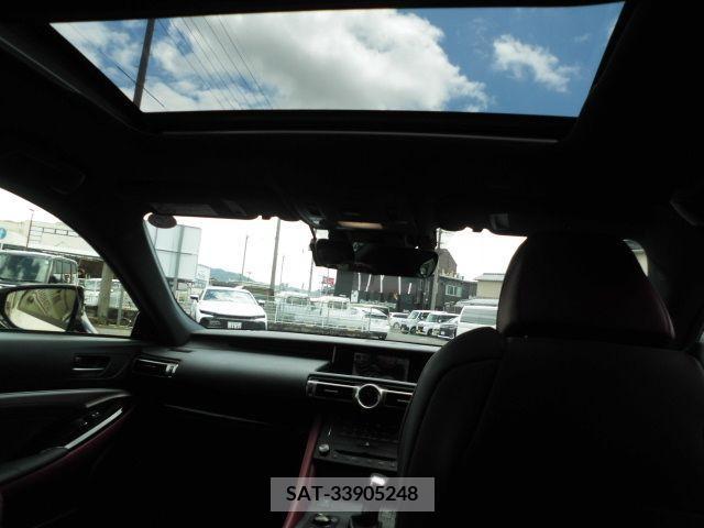 Lexus RC 2020-06 299998-12