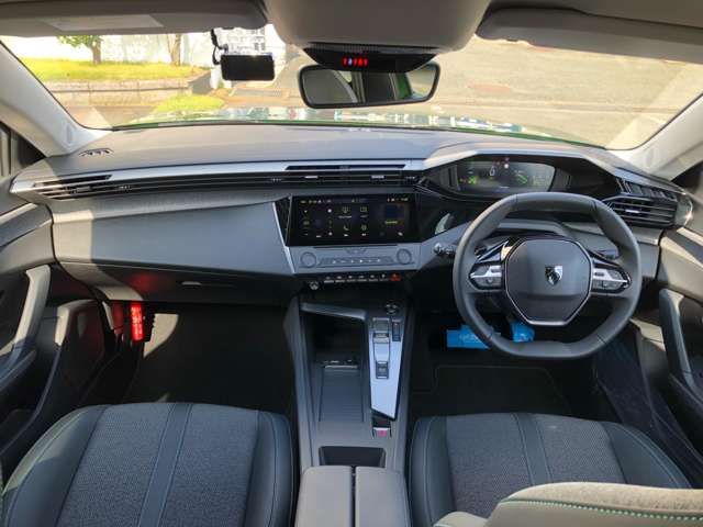 Peugeot 308 2023-03 183494-2