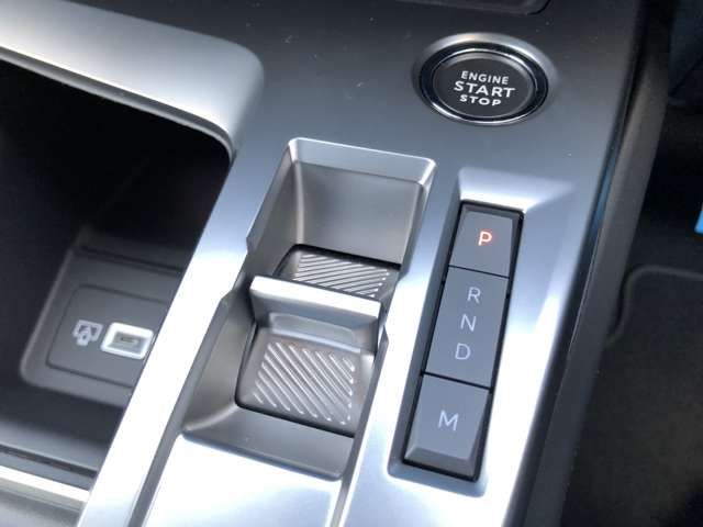 Peugeot 308 2023-03 183494-15