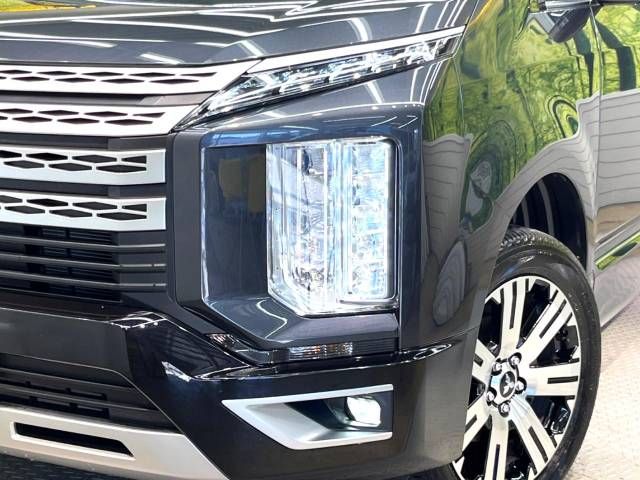 Mitsubishi DELICA D5 2022-12 16078-12