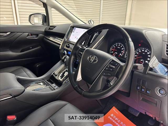 Toyota ALPHARD 2021-01 241879-1