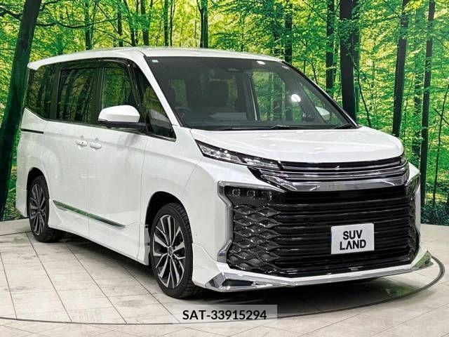 Toyota VOXY HYBRID 2023-10 351098-16