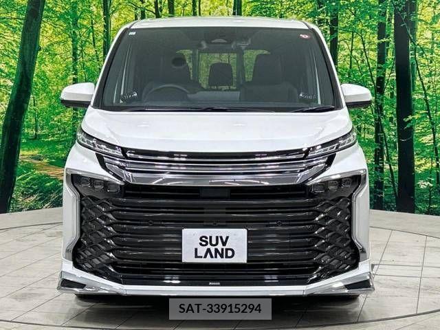Toyota VOXY HYBRID 2023-10 351098-14