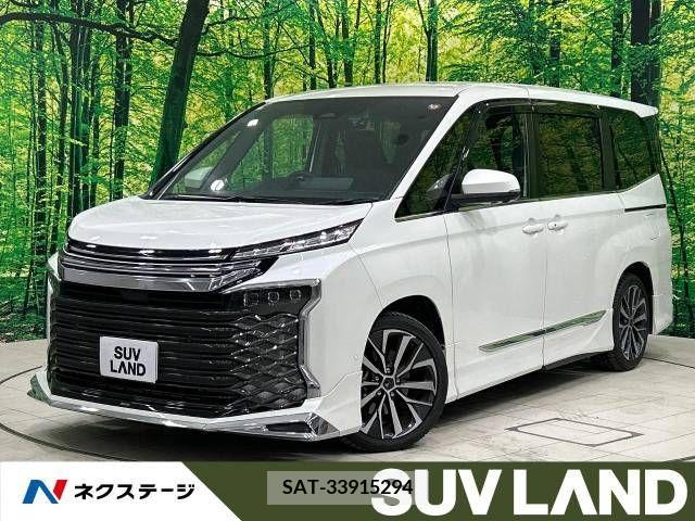 Toyota VOXY HYBRID 2023-10 351098-0